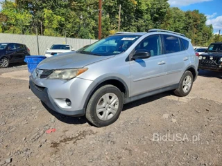 TOYOTA RAV4 LE