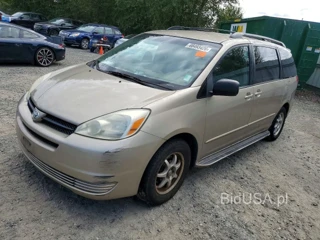 TOYOTA SIENNA LE 7 PASSENGER