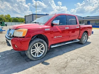 NISSAN TITAN SV
