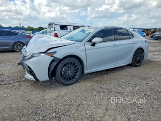 TOYOTA CAMRY XSE