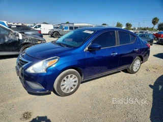NISSAN VERSA SV
