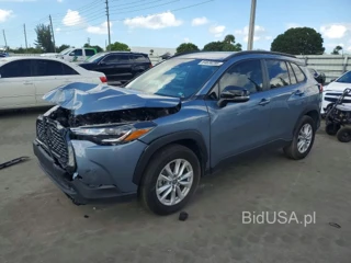 TOYOTA COROLLA CROSS LE