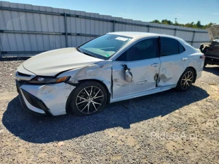TOYOTA CAMRY SE