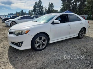 TOYOTA CAMRY SE V6