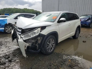 TOYOTA HIGHLANDER XLE