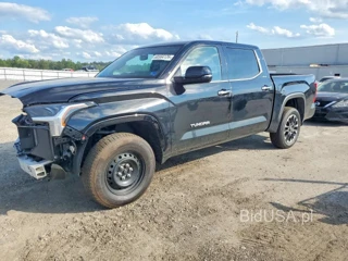 TOYOTA TUNDRA CREWMAX LIMITED