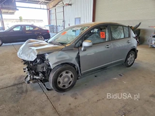 NISSAN VERSA 1.8 S