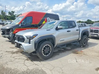 TOYOTA TACOMA TRD OFF-ROAD HV