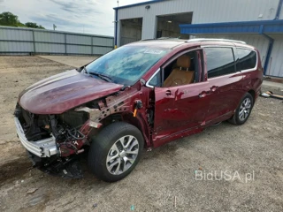 CHRYSLER PACIFICA HYBRID PINNACLE