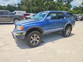 TOYOTA 4RUNNER SR5