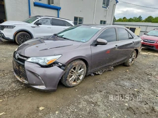 TOYOTA CAMRY SE