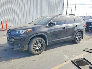 TOYOTA HIGHLANDER SE