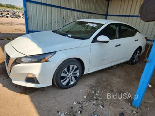 NISSAN ALTIMA S