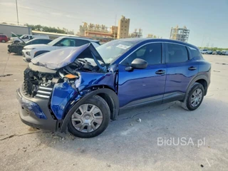 NISSAN KICKS S