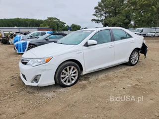 TOYOTA CAMRY HYBRID XLE
