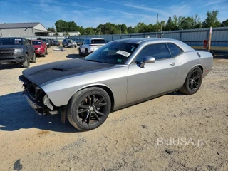 DODGE CHALLENGER SXT