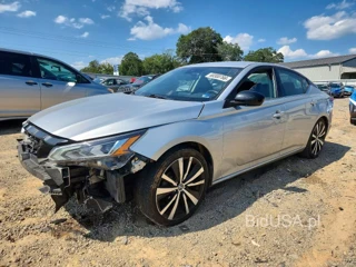 NISSAN ALTIMA SR