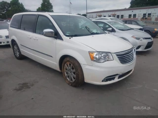 CHRYSLER CHRYSLER TOWN & COUNTRY TOURING-L