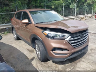 HYUNDAI HYUNDAI TUCSON SE
