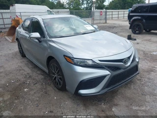 TOYOTA TOYOTA CAMRY SE