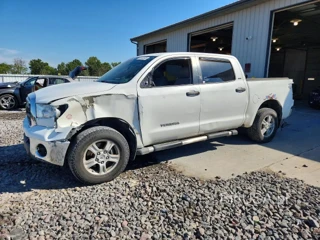TOYOTA TUNDRA CREWMAX SR5