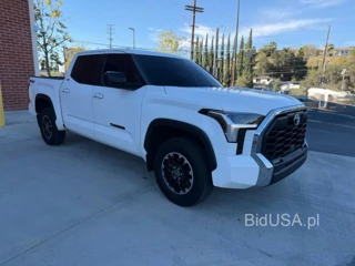 TOYOTA TUNDRA SR5