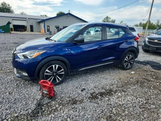 NISSAN KICKS SR