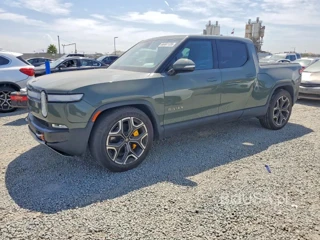 RIVIAN R1T LAUNCH EDITION