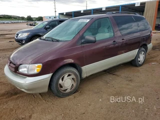 TOYOTA SIENNA XLE