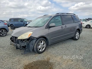 TOYOTA SIENNA XLE 7 PASSENGER
