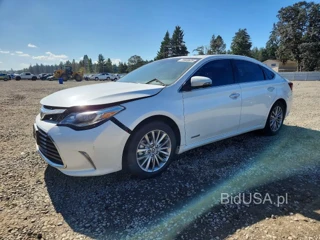 TOYOTA AVALON HYBRID LIMITED