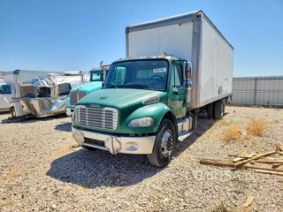 FREIGHTLINER M2 106