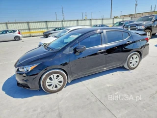 NISSAN VERSA S