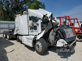 KENWORTH T660