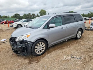 TOYOTA SIENNA XLE 7-PASSENGER