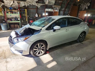 NISSAN VERSA SV