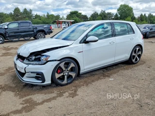 VOLKSWAGEN GTI S