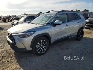 TOYOTA COROLLA CROSS XLE