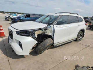 TOYOTA HIGHLANDER XLE