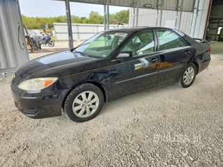 TOYOTA CAMRY XLE V6