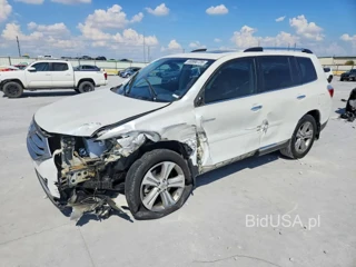 TOYOTA HIGHLANDER LIMITED