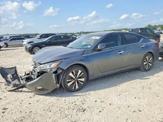 NISSAN ALTIMA SV