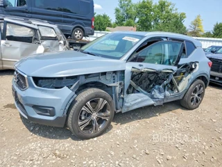 VOLVO XC40 T5 INSCRIPTION