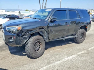 TOYOTA 4RUNNER SR5