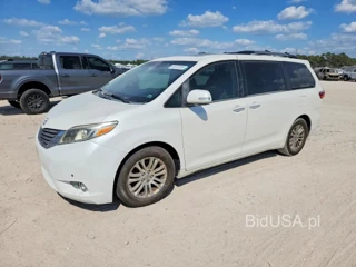 TOYOTA SIENNA LIMITED PREMIUM