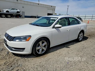 VOLKSWAGEN PASSAT SE