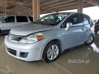 NISSAN VERSA 1.8 S