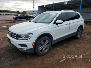 VOLKSWAGEN TIGUAN SE