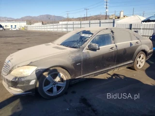 MERCEDES-BENZ S 550 4MATIC
