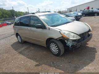 TOYOTA TOYOTA SIENNA LE